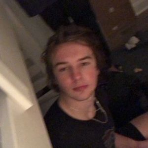 Meet your Posher, Cameron